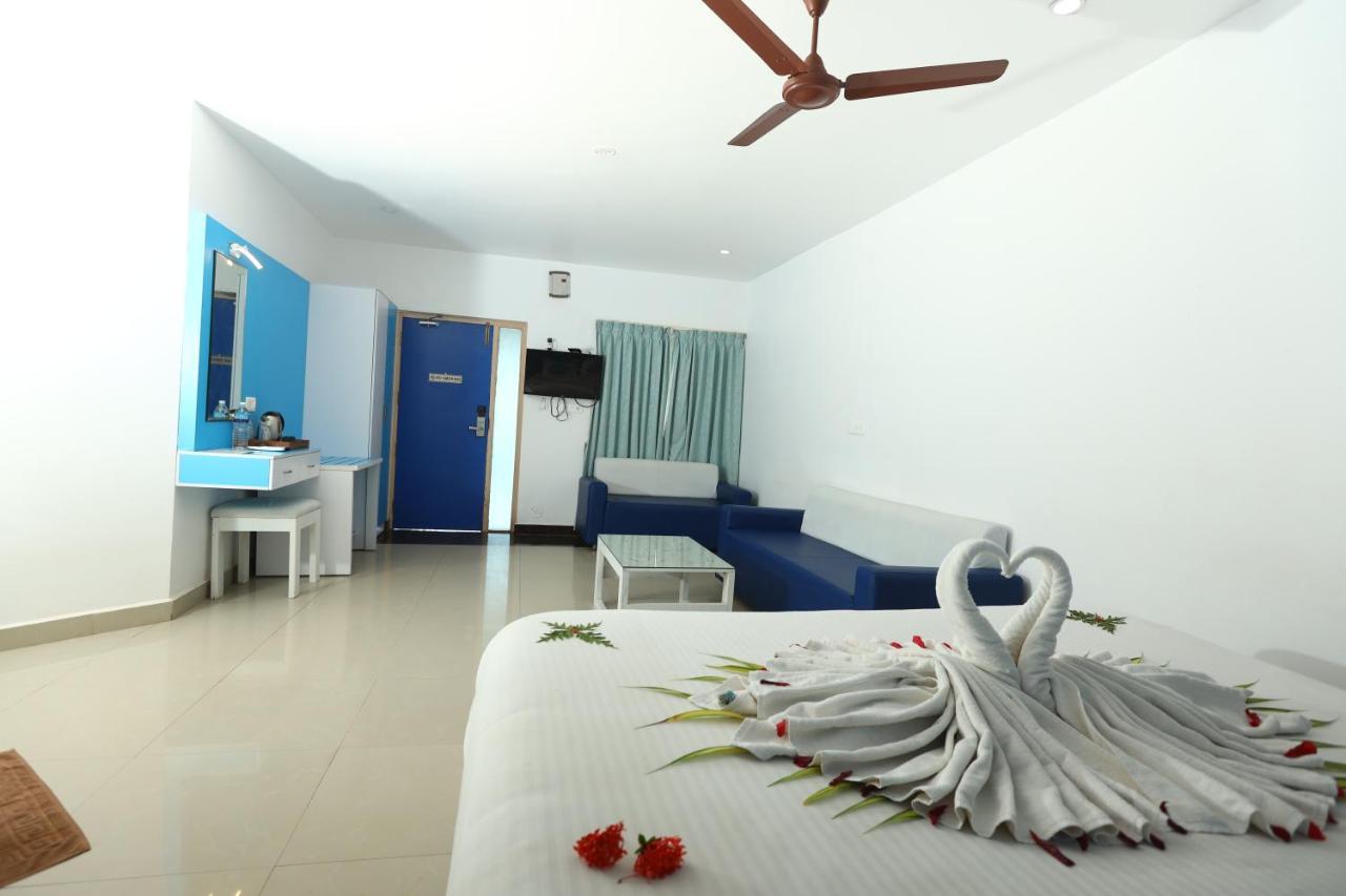 Lamel Cove Beach Resort Пондичери Екстериор снимка