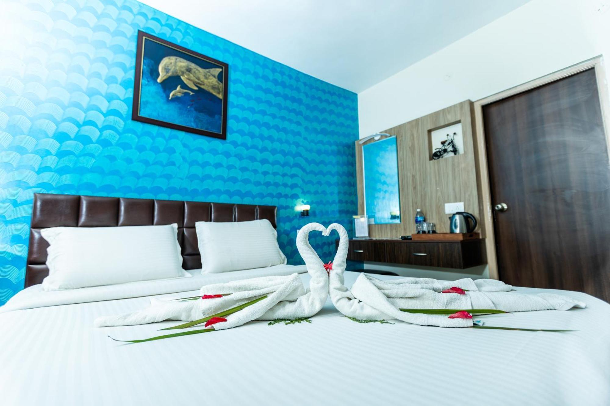 Lamel Cove Beach Resort Пондичери Екстериор снимка