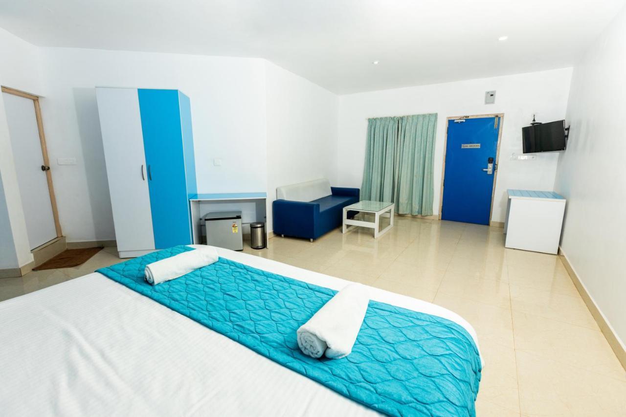 Lamel Cove Beach Resort Пондичери Екстериор снимка