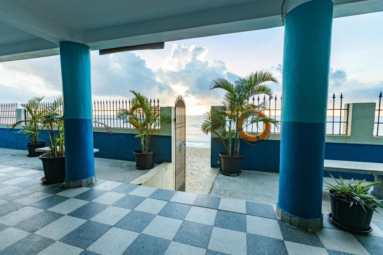 Lamel Cove Beach Resort Пондичери Екстериор снимка
