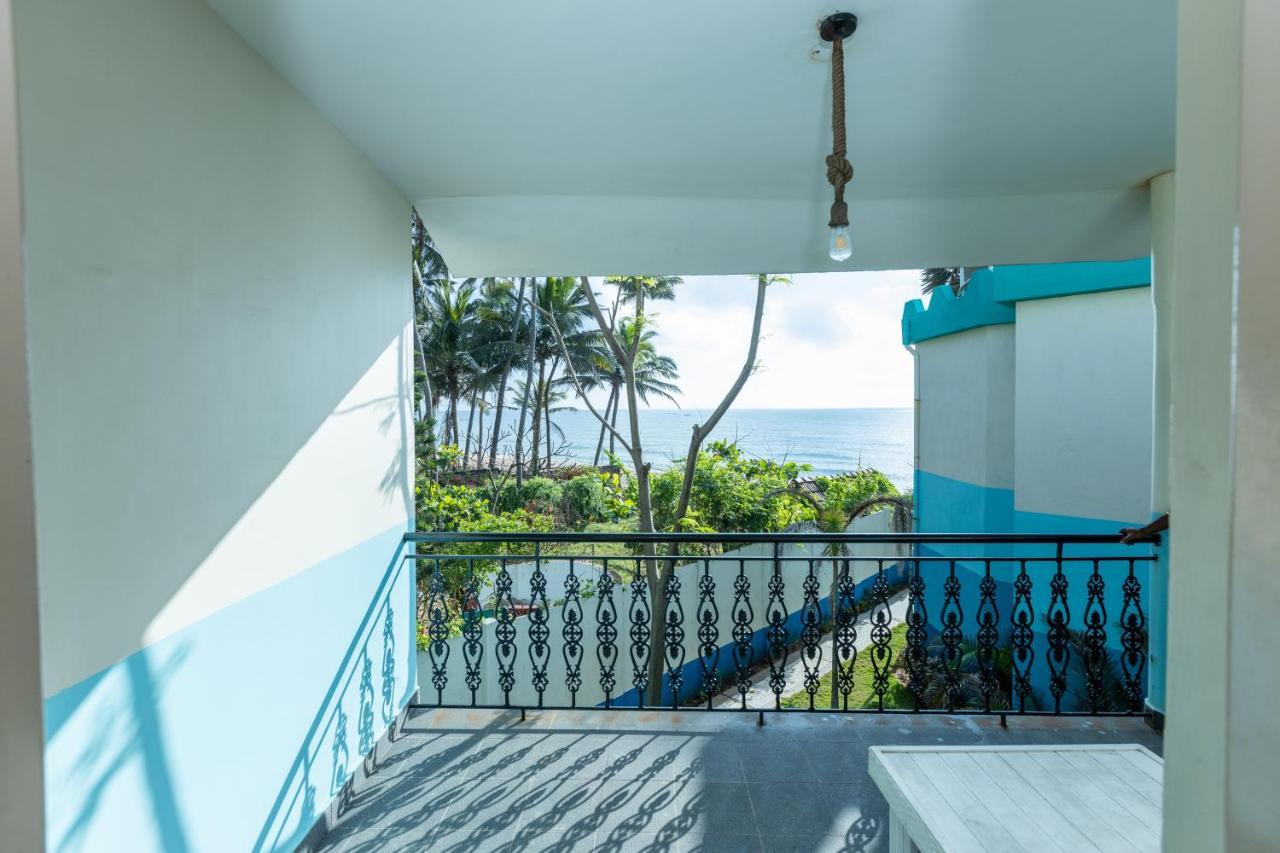 Lamel Cove Beach Resort Пондичери Екстериор снимка