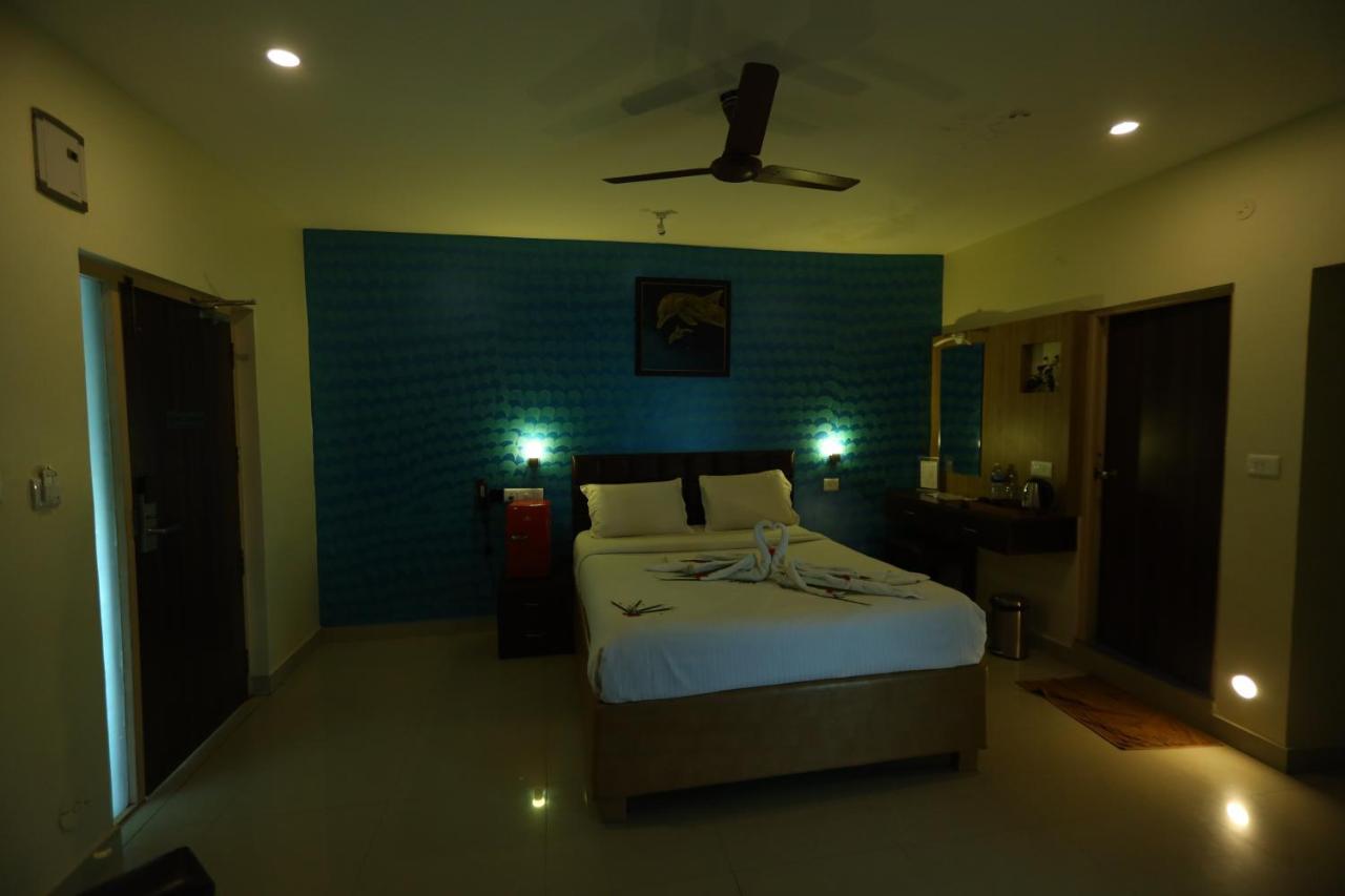 Lamel Cove Beach Resort Пондичери Екстериор снимка